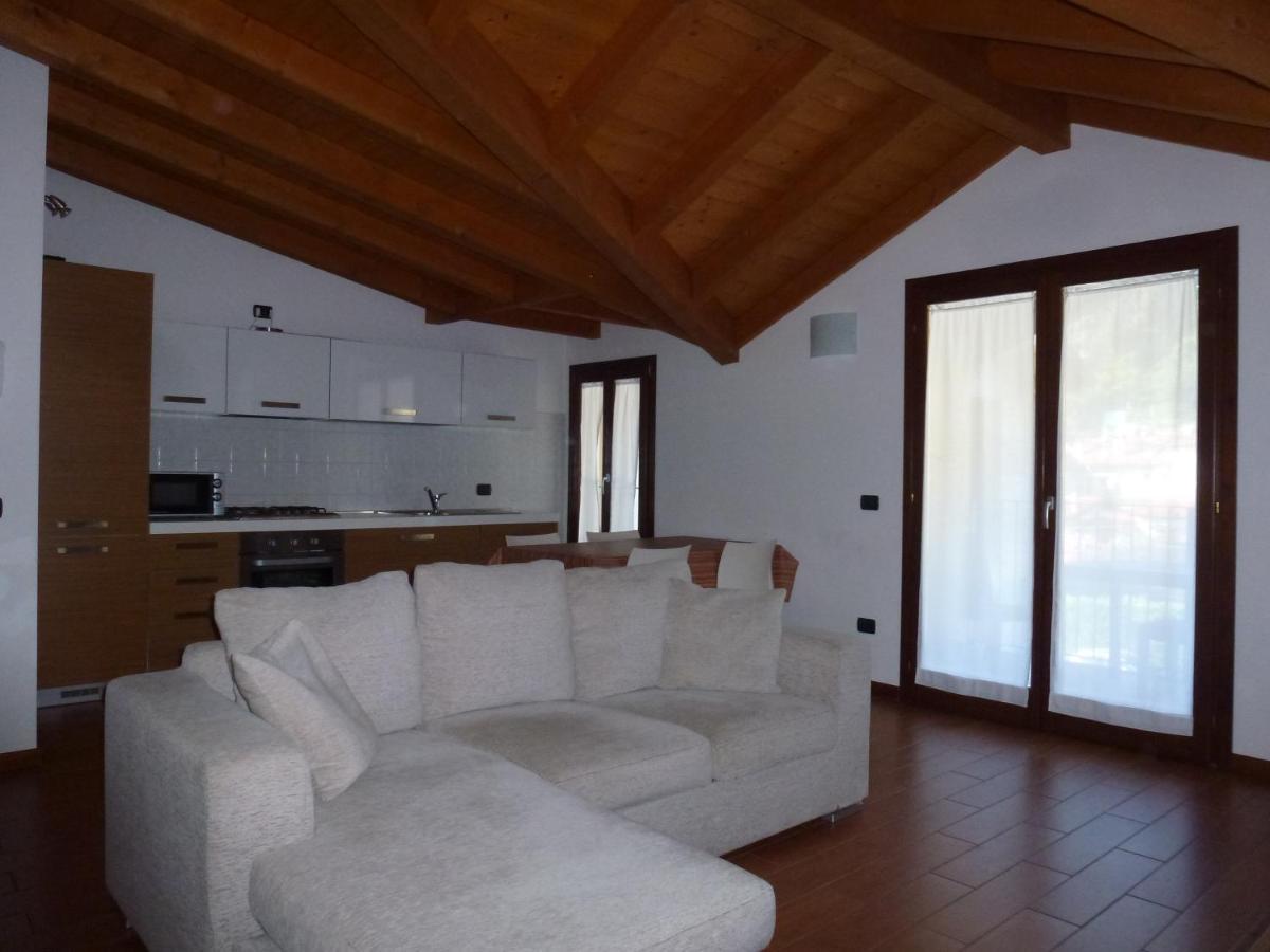 Casa Marck Appartement Maccagno Buitenkant foto