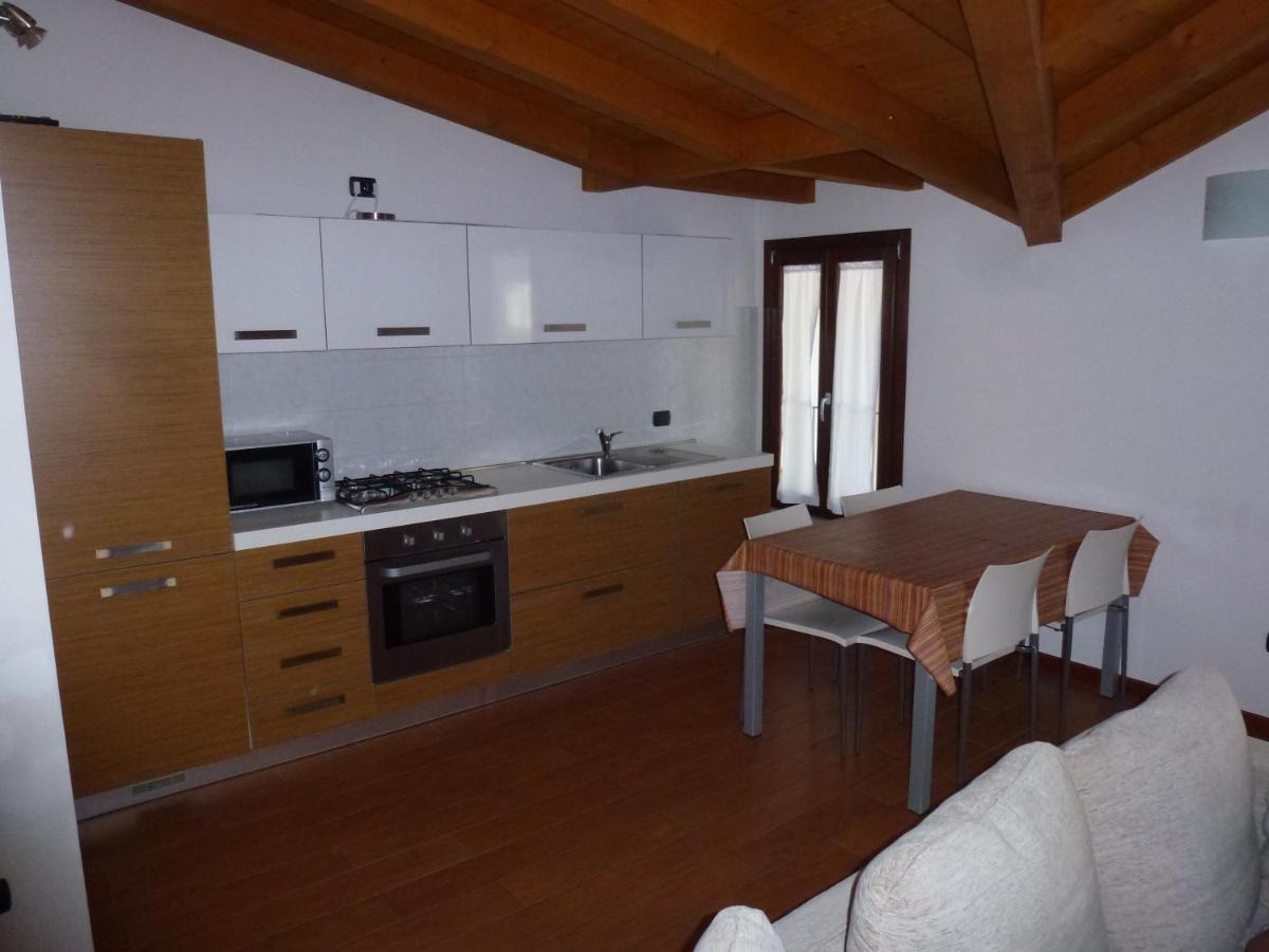 Casa Marck Appartement Maccagno Buitenkant foto